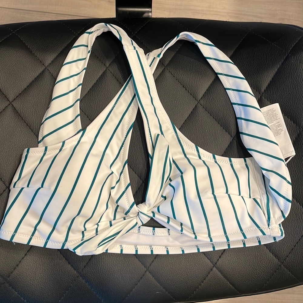 Cupshe green and white striped bathing suit top size small